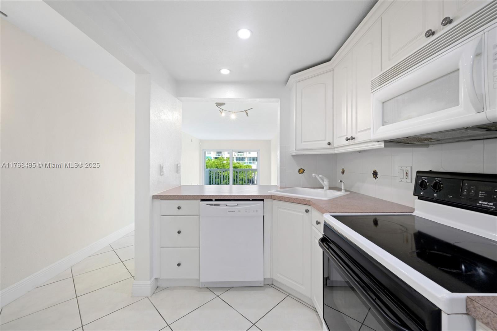 450 Paradise Isle Blvd # 303