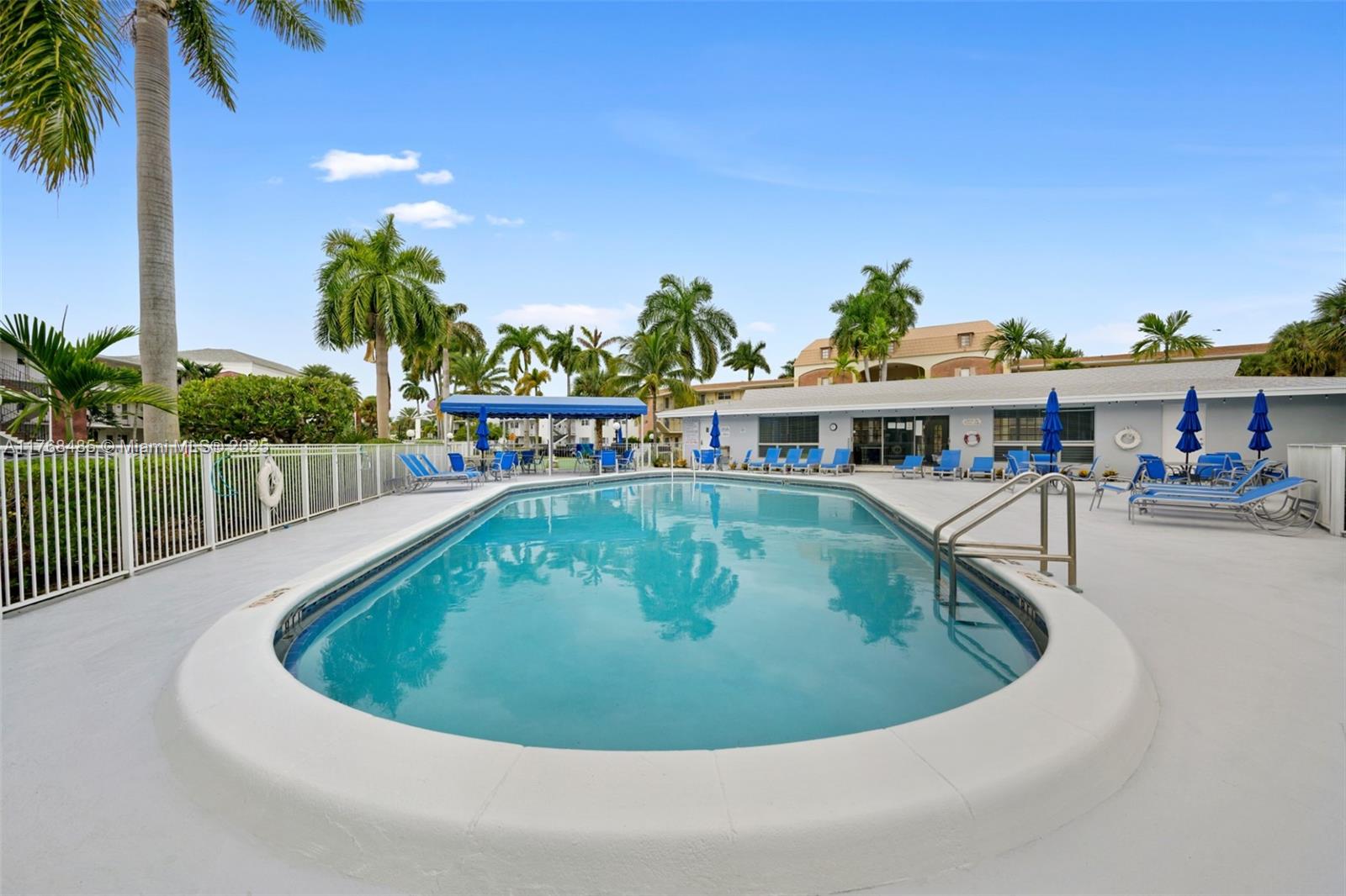450 Paradise Isle Blvd # 303