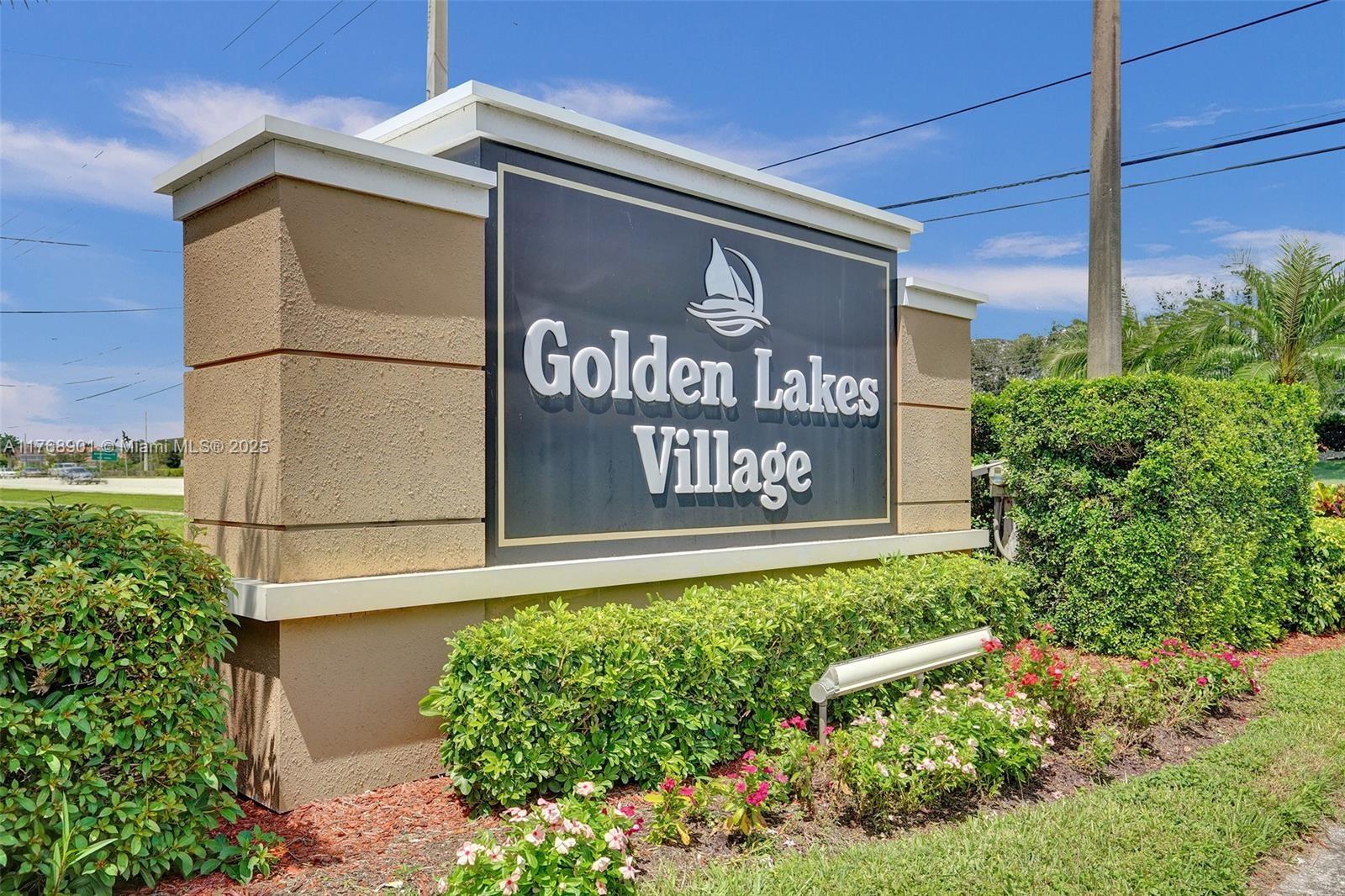 338 Lake Evelyn Dr