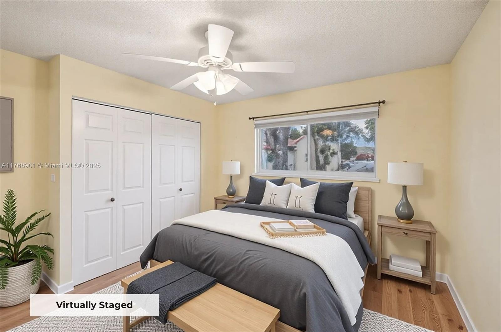 338 Lake Evelyn Dr
