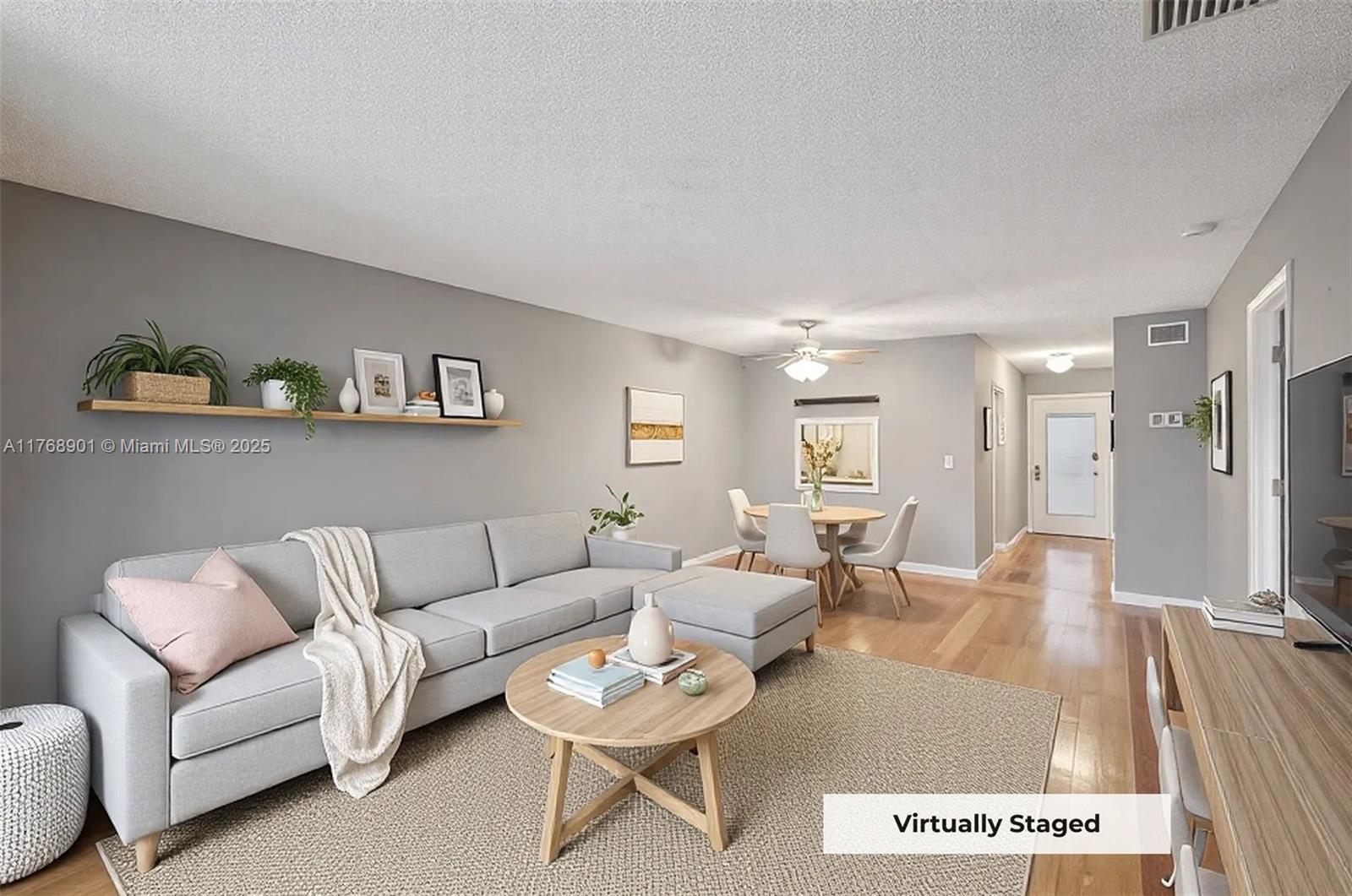 338 Lake Evelyn Dr
