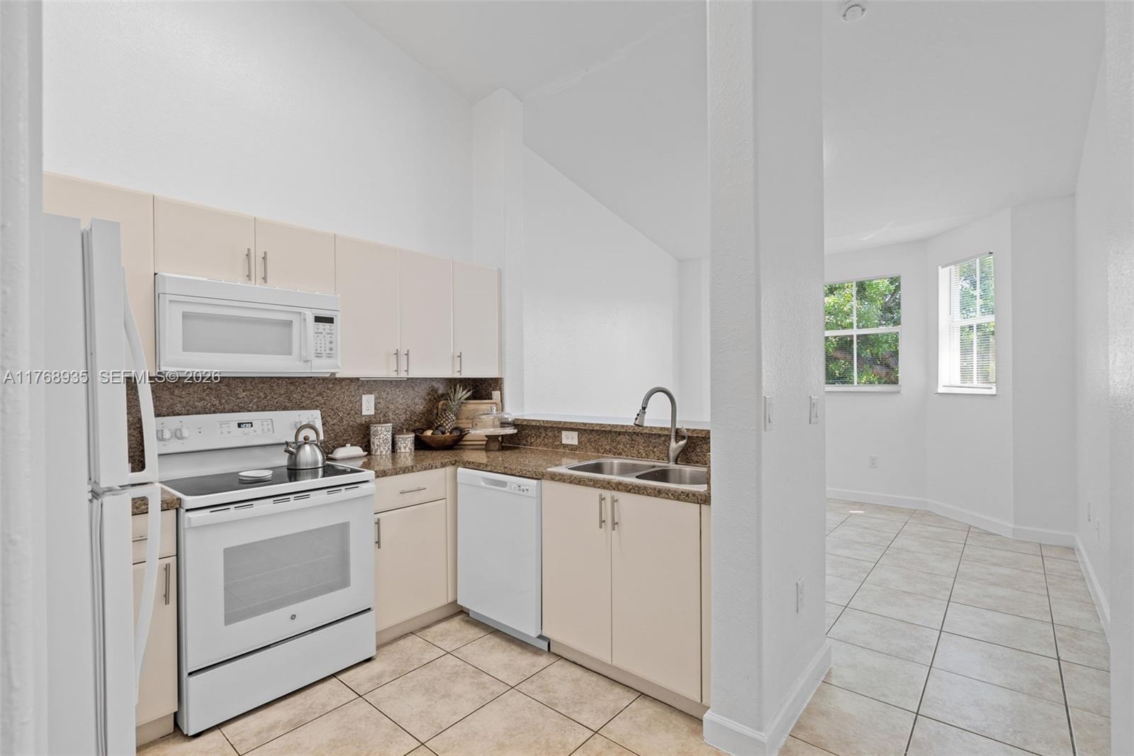 2731 SE 17th Ave # 211