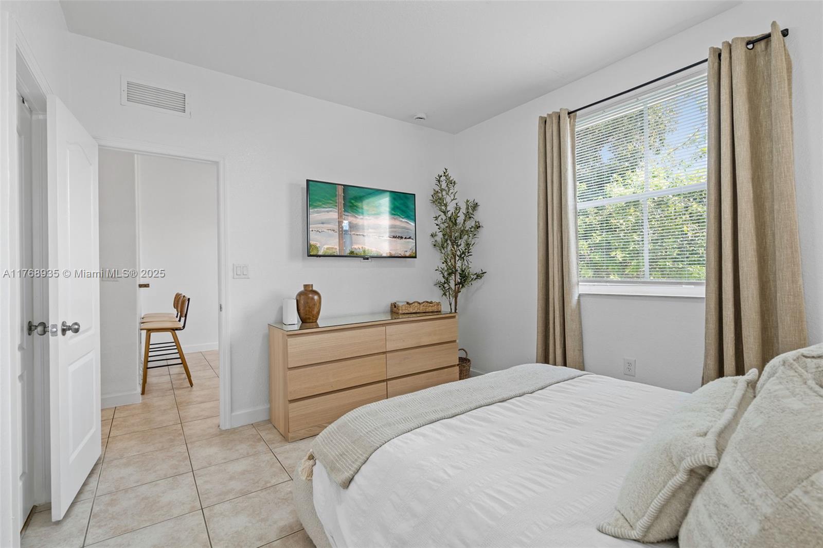 2731 SE 17th Ave # 211