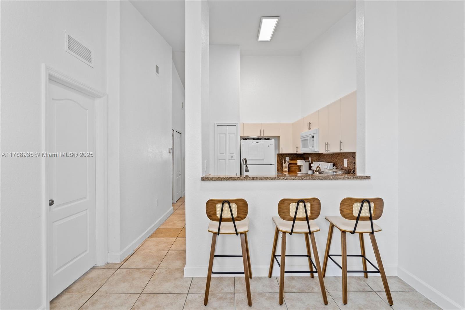 2731 SE 17th Ave # 211