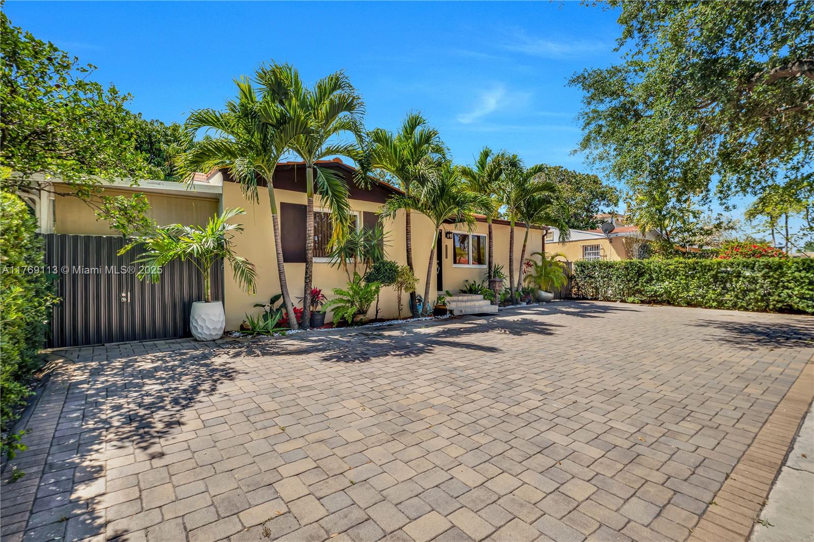 4064 NW 4th Ter