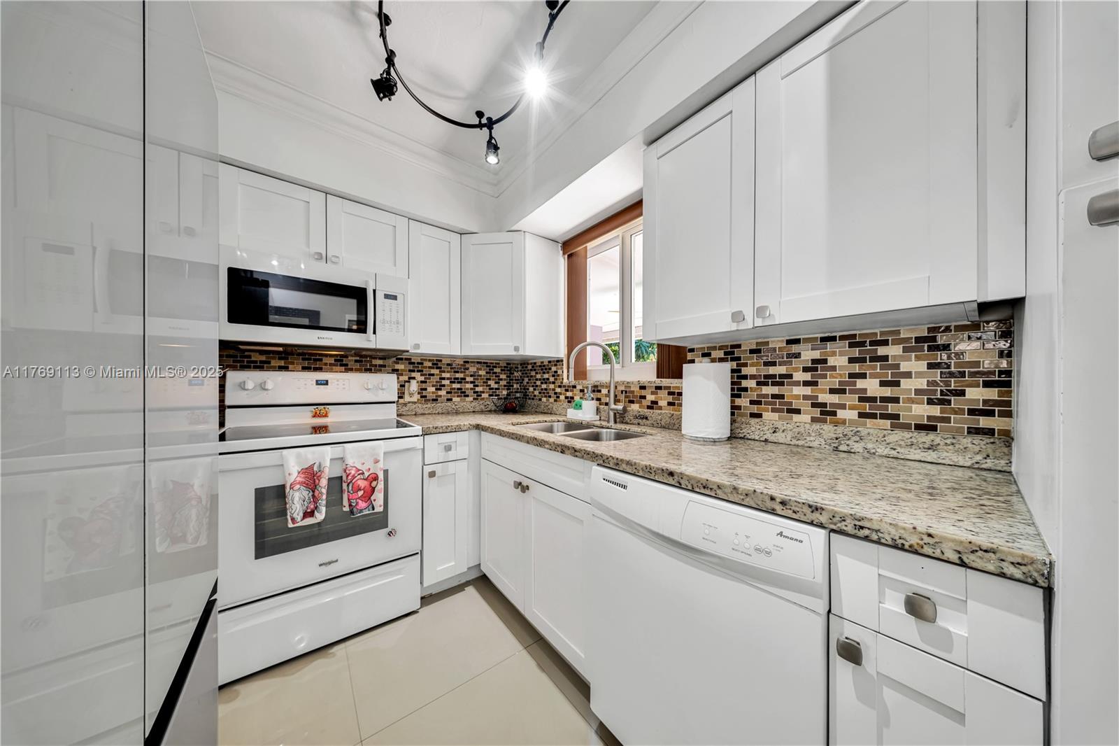 4064 NW 4th Ter