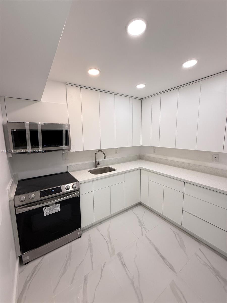 236 NE 55th Ter