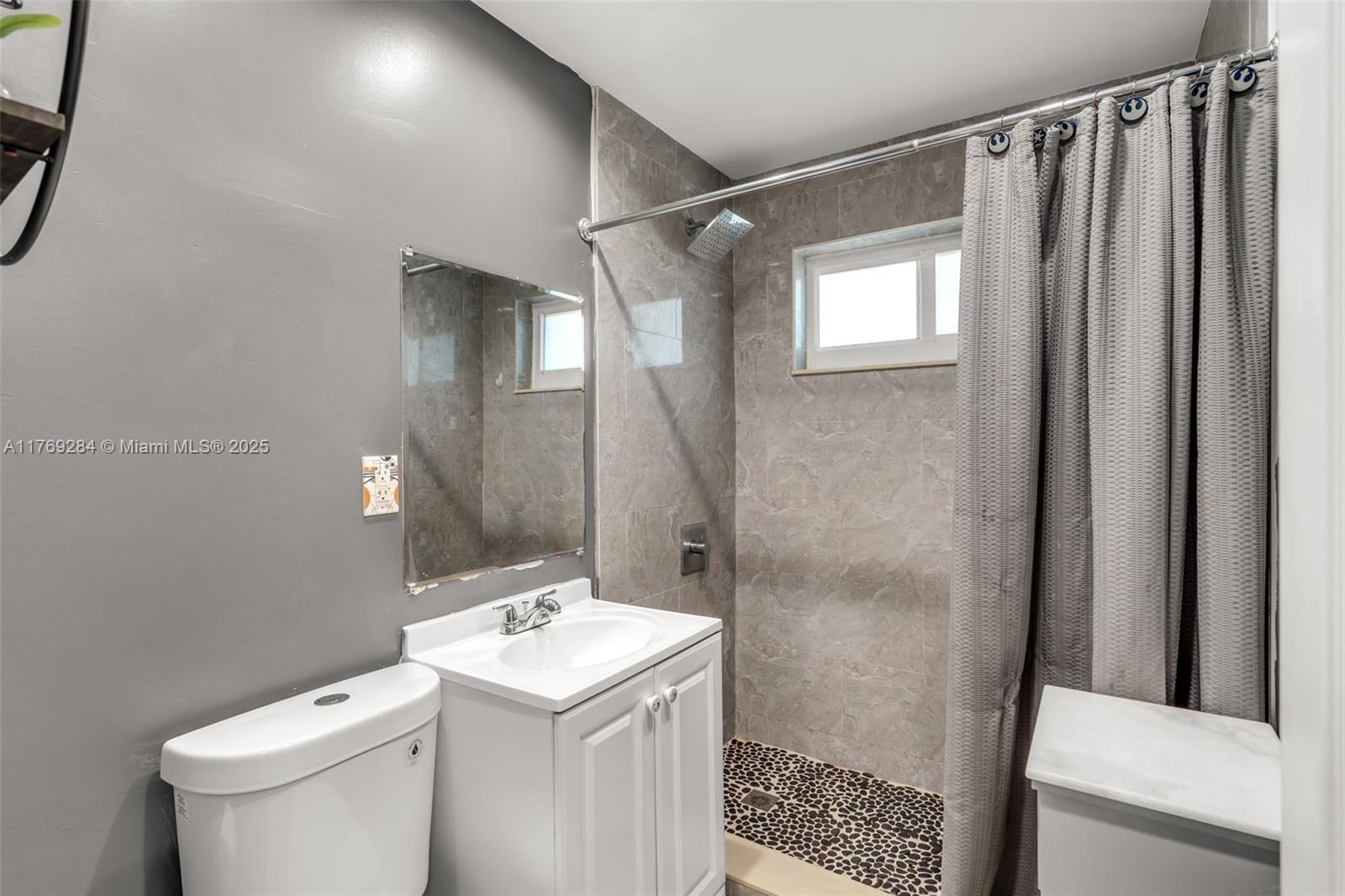 125 NW 127th St