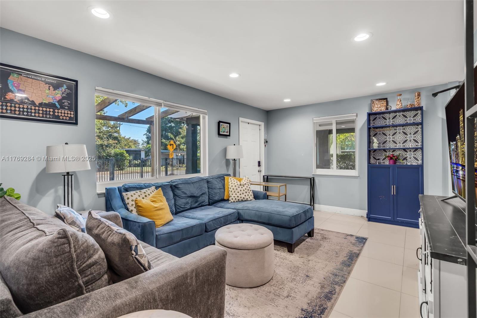 125 NW 127th St