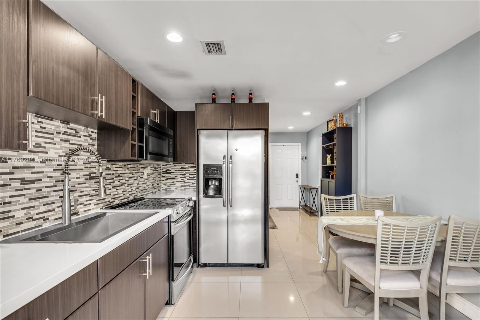 125 NW 127th St