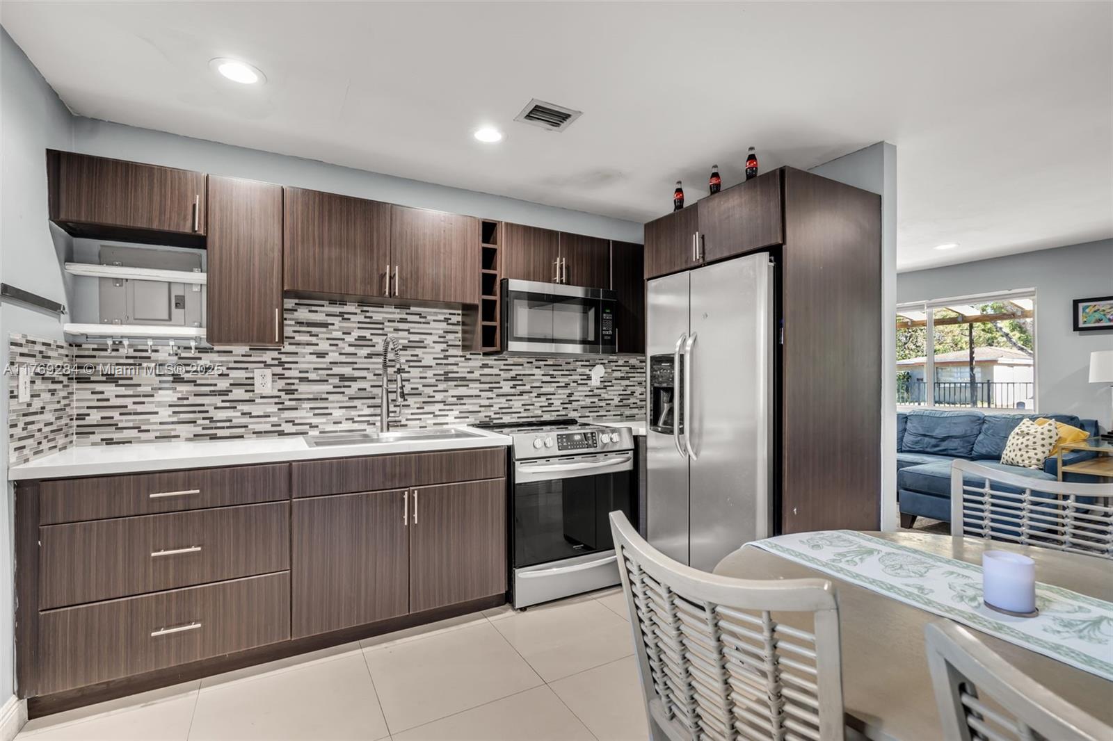 125 NW 127th St