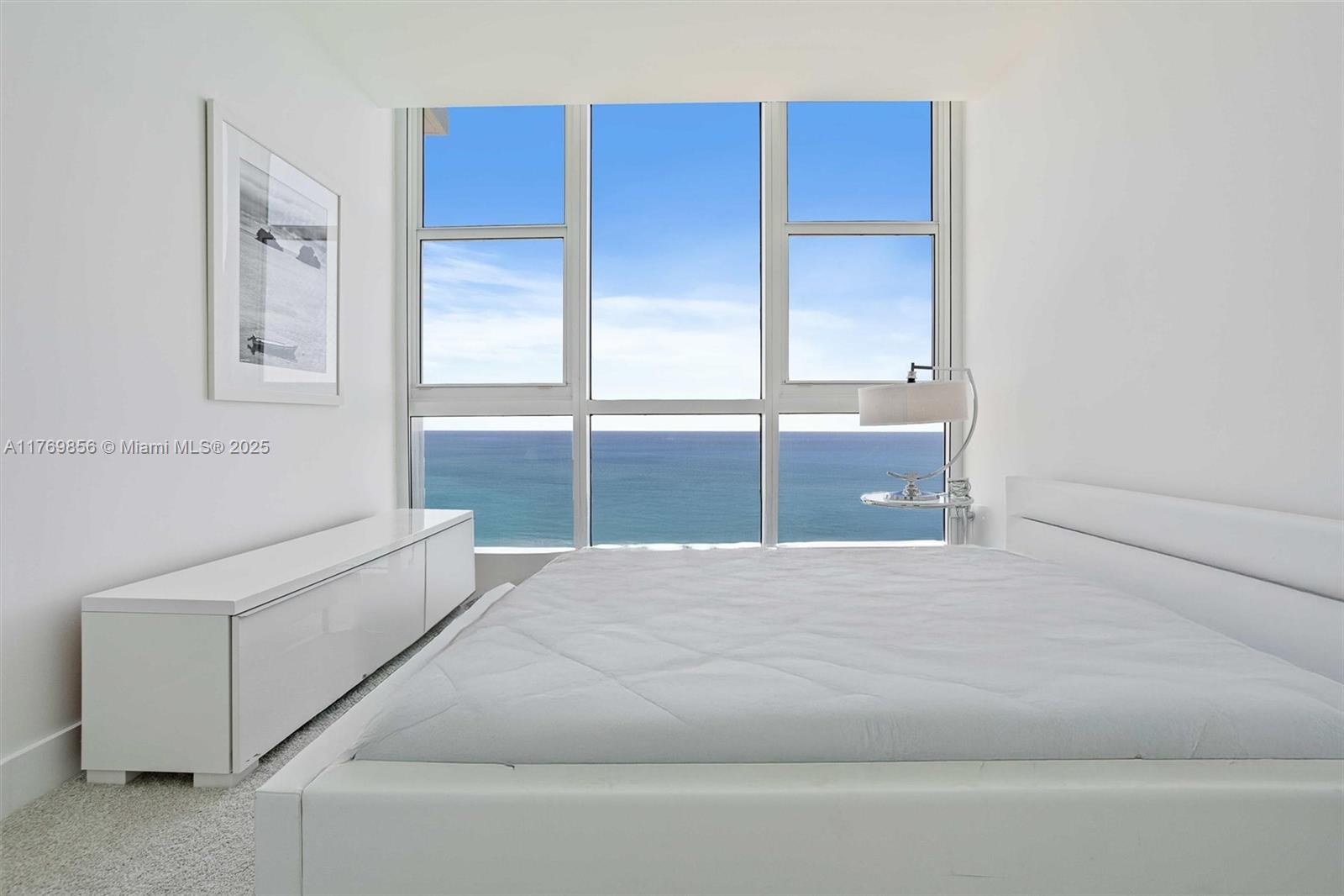 18201 Collins Ave # 4708