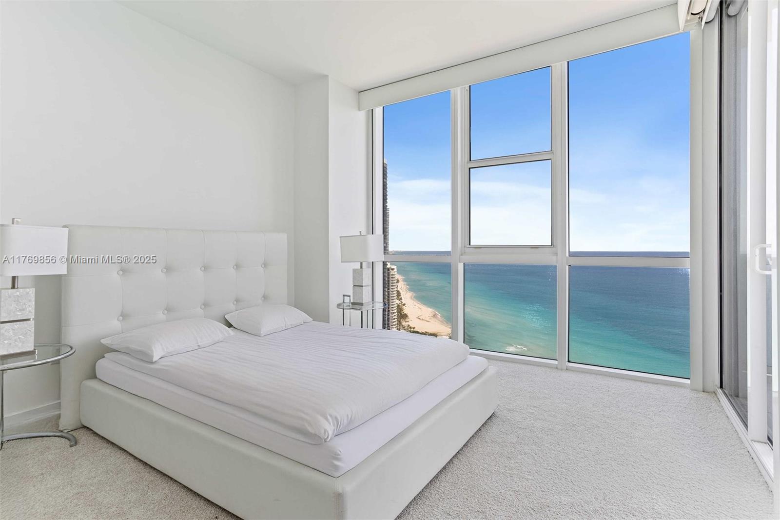 18201 Collins Ave # 4708