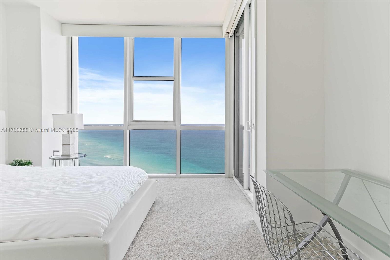 18201 Collins Ave # 4708