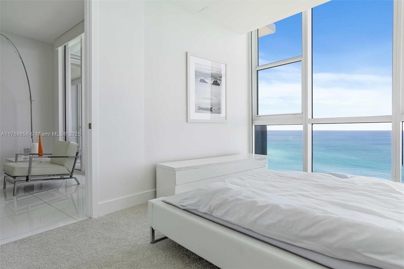 18201 Collins Ave # 4708