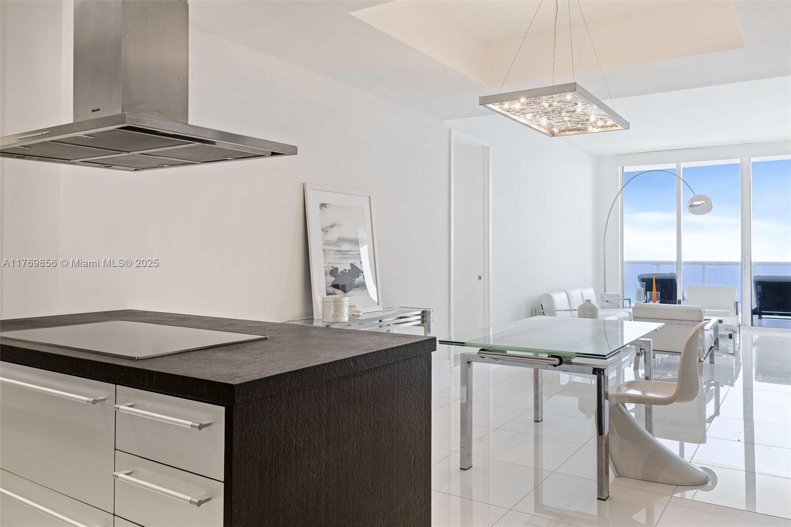 18201 Collins Ave # 4708