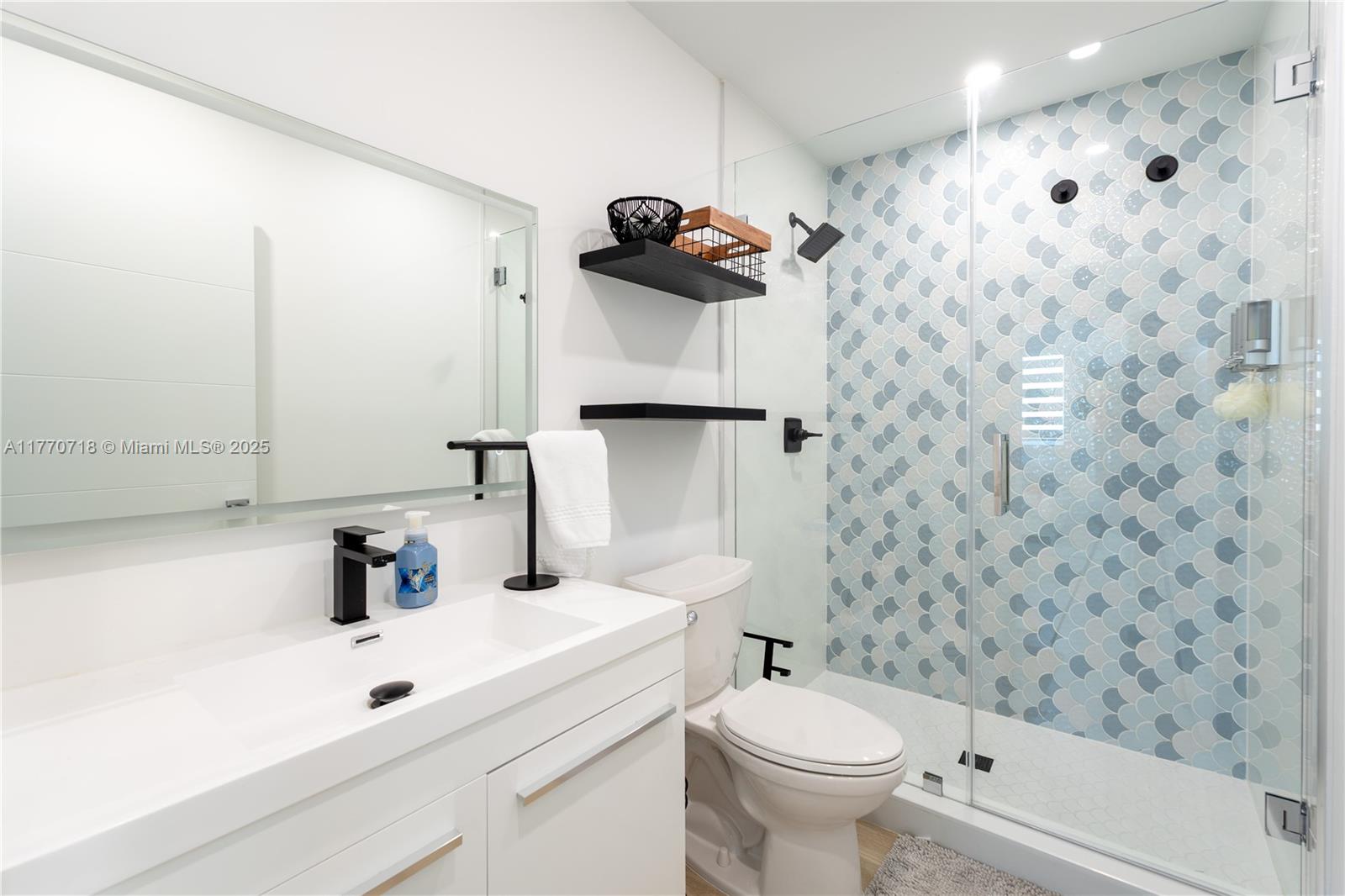 94825 Overseas Hwy # 107