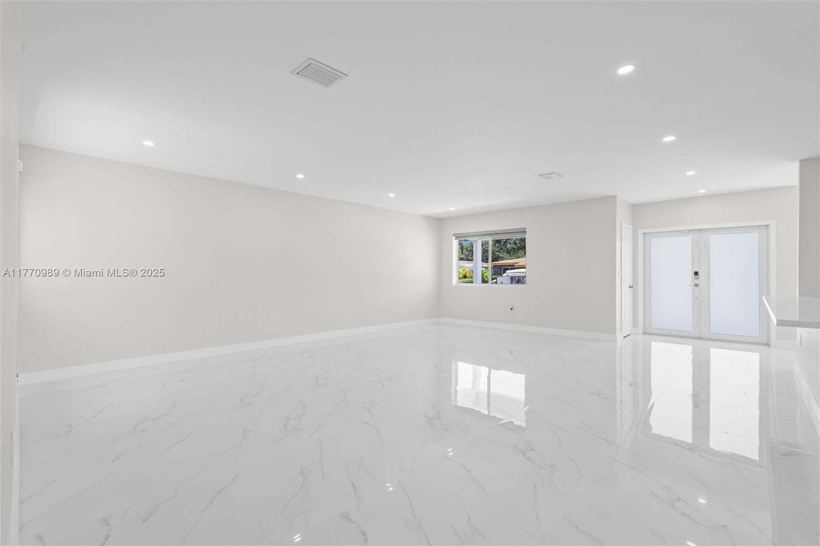 230 NW 33rd Ter