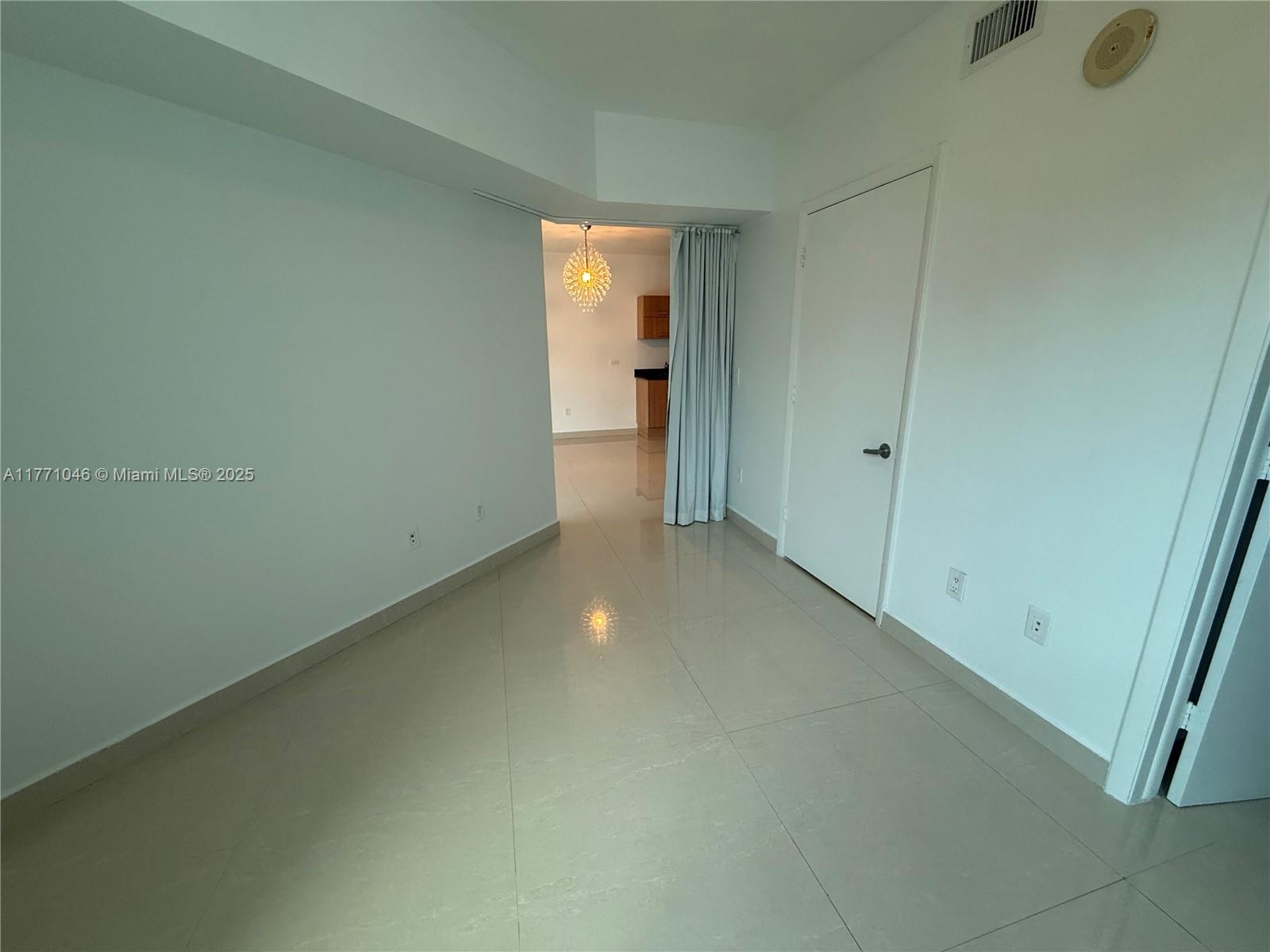 350 S Miami Ave Unit: 2410