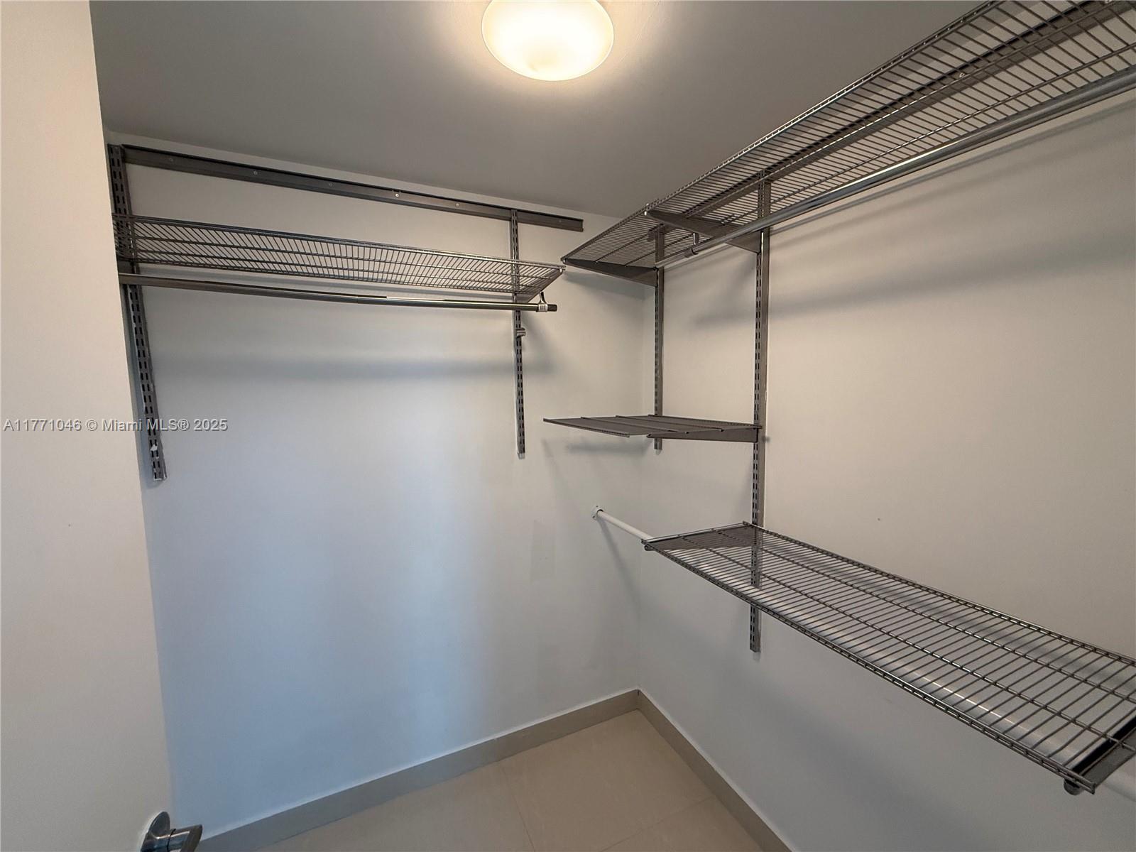 350 S Miami Ave Unit: 2410