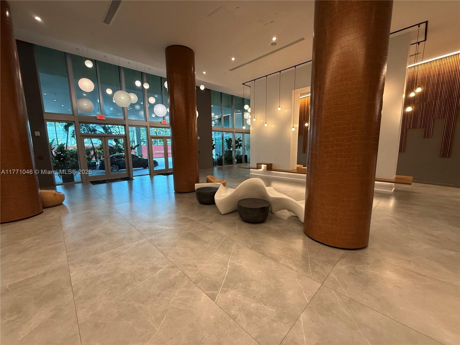 350 S Miami Ave Unit: 2410