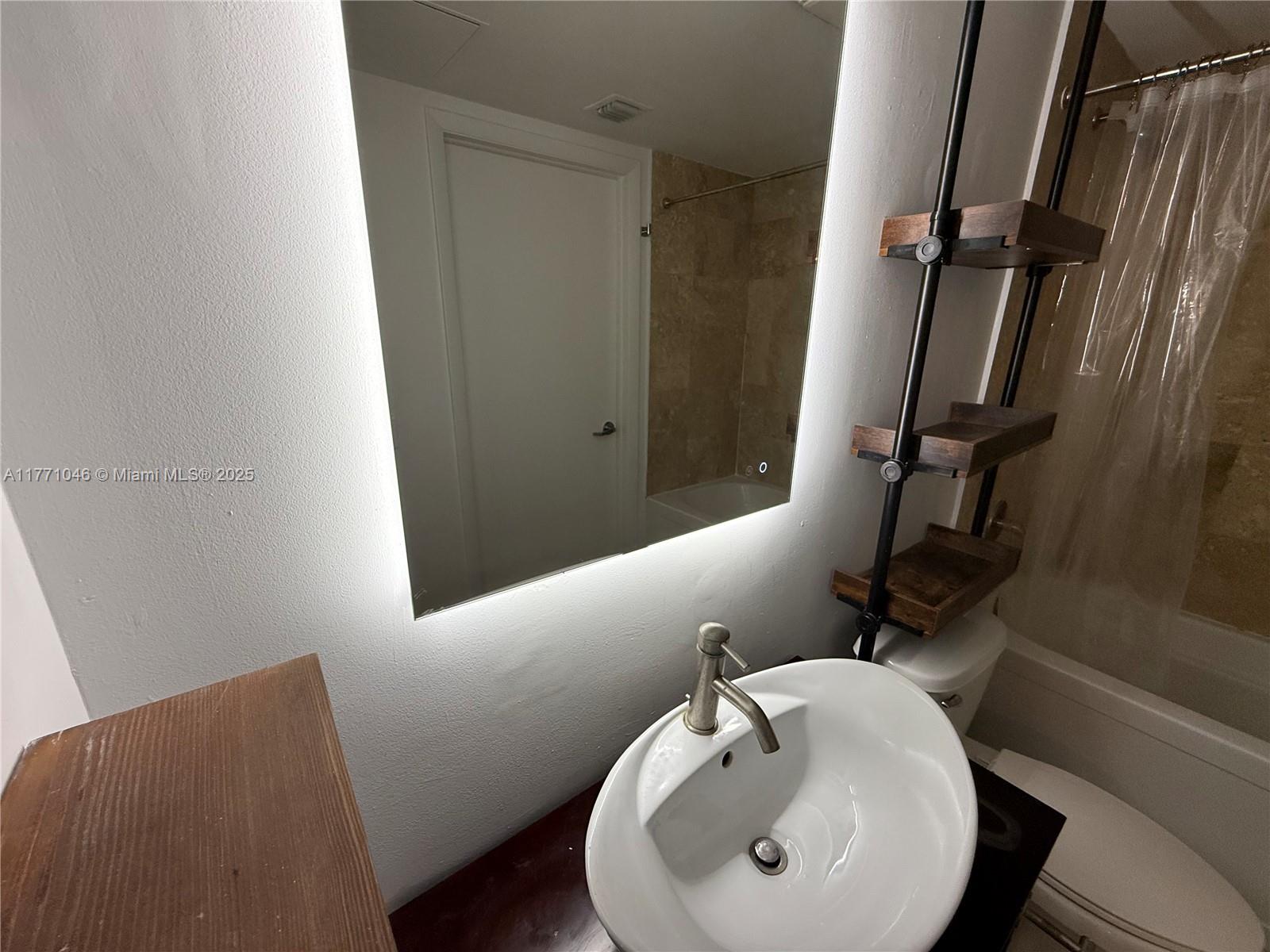 350 S Miami Ave Unit: 2410