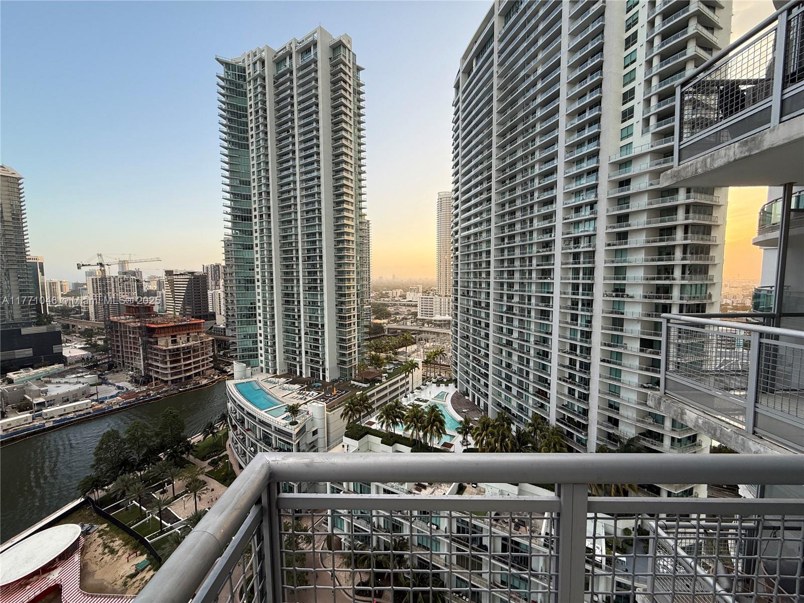 350 S Miami Ave Unit: 2410