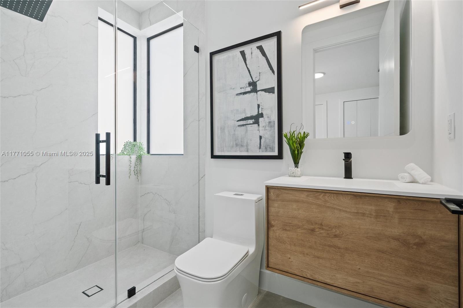 2945 SW 37th Ct Unit: LEFT