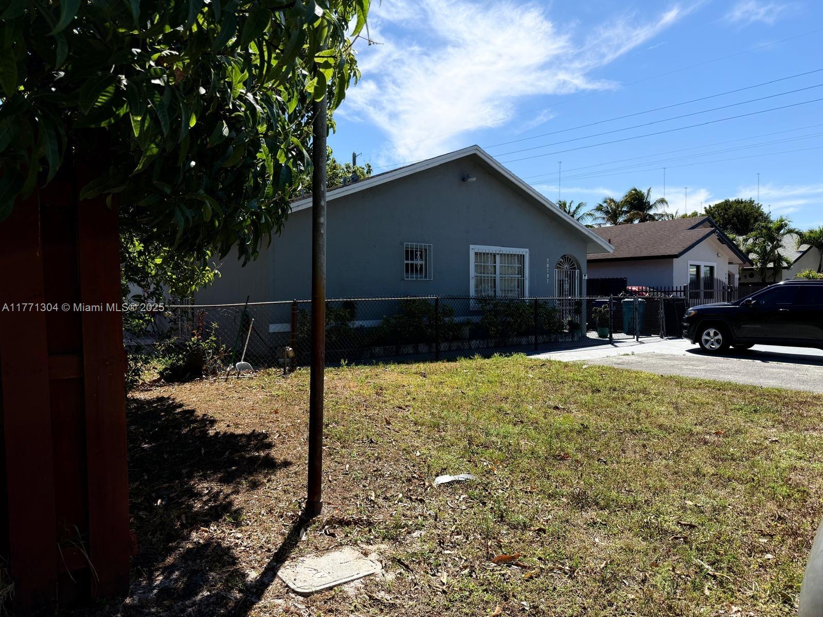 20707 NW 41st Ave Rd