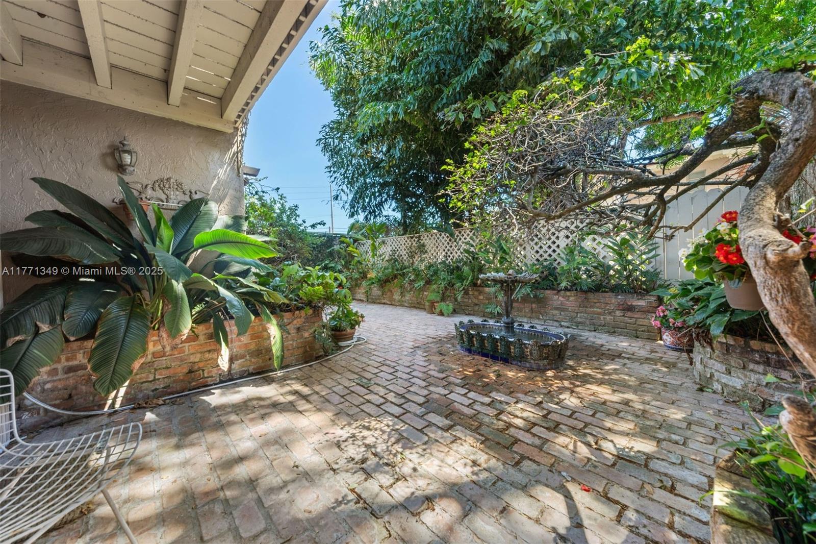 206 ST ANDREWS ROAD # 78 Unit: 18-78