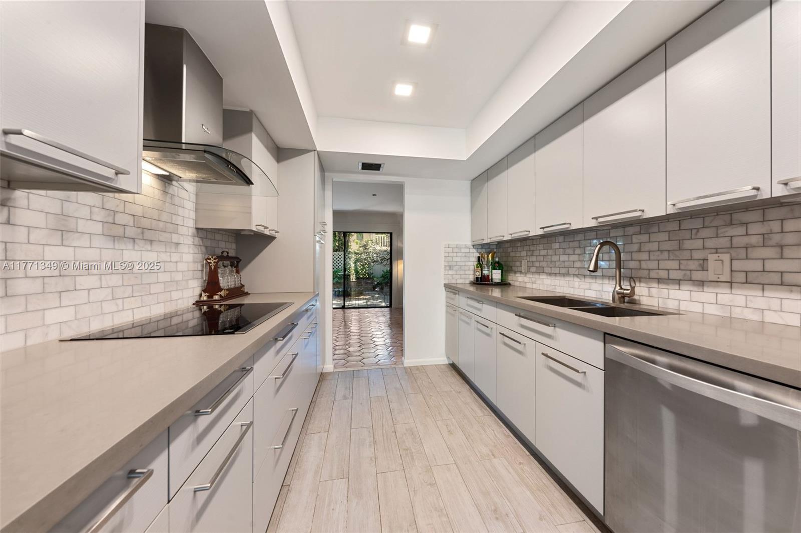 206 ST ANDREWS ROAD # 78 Unit: 18-78