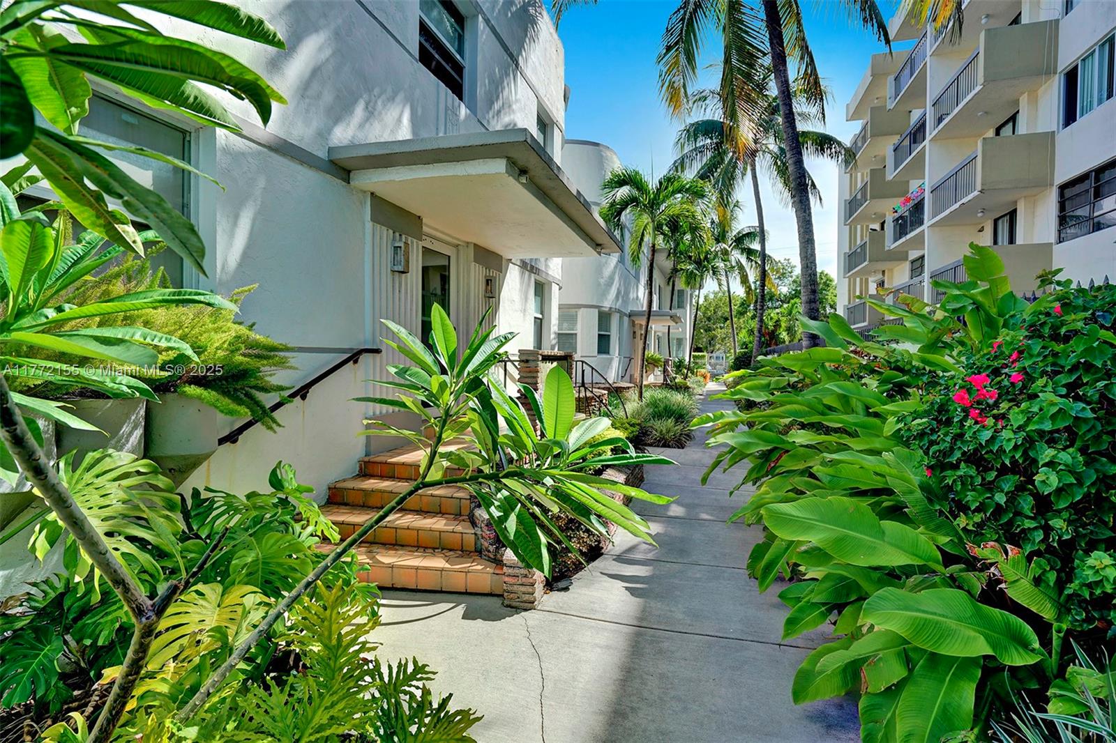 6911 Bay Dr # 3