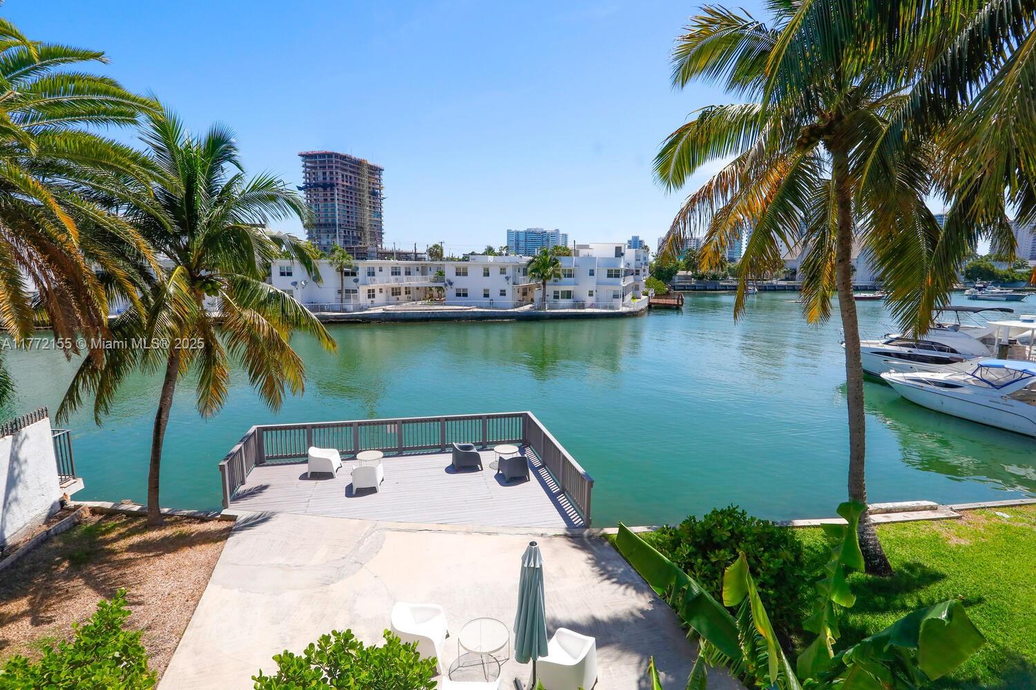 6911 Bay Dr # 3