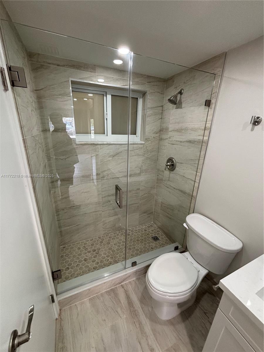 7820 CAMINO REAL # 117 Unit: J-117