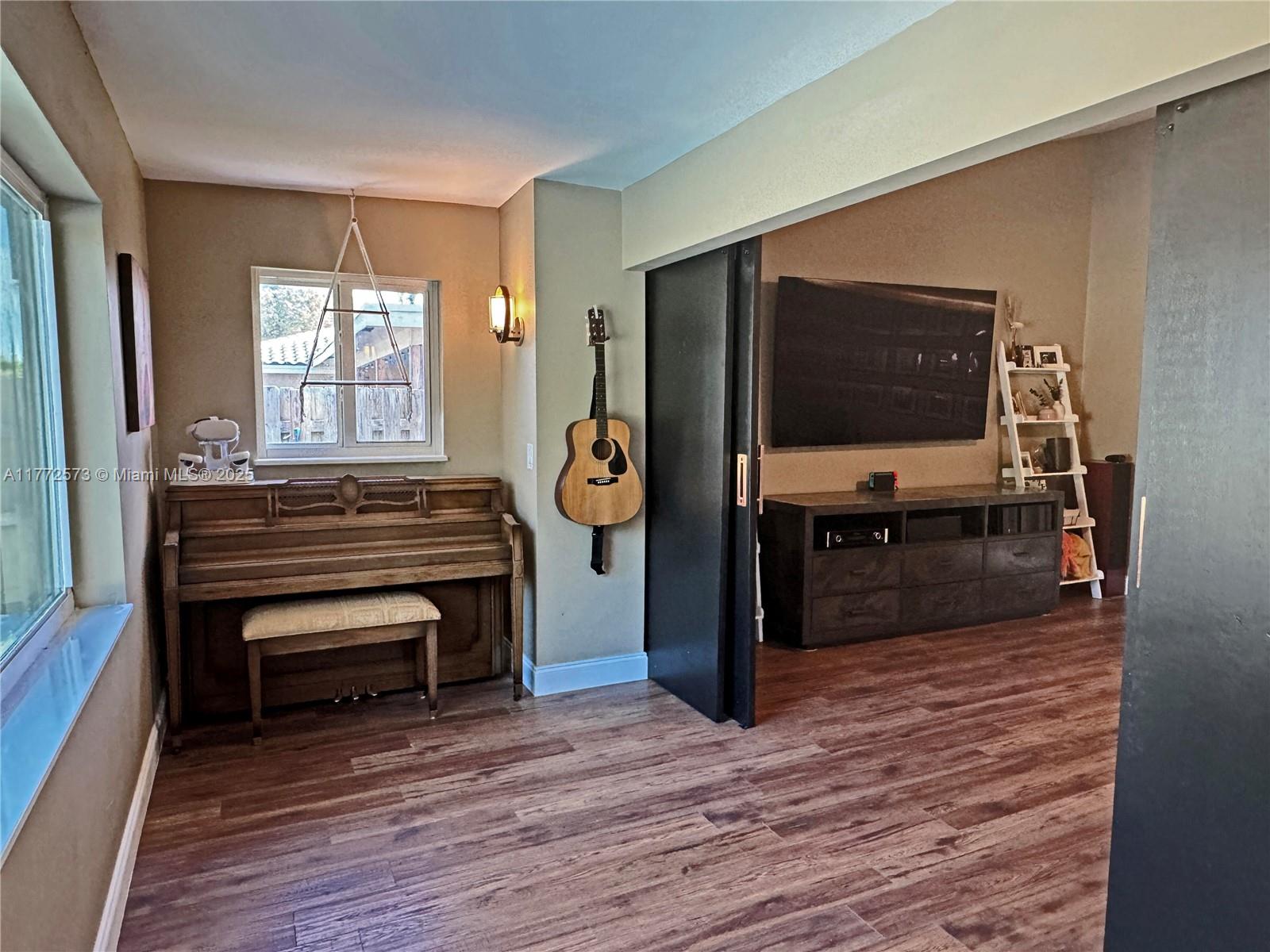 308 NW 108th Ave