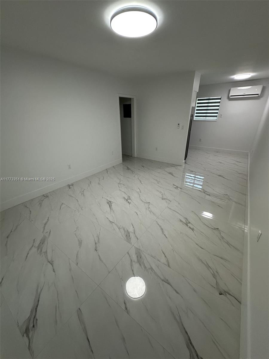 530 Santander Ave # 5