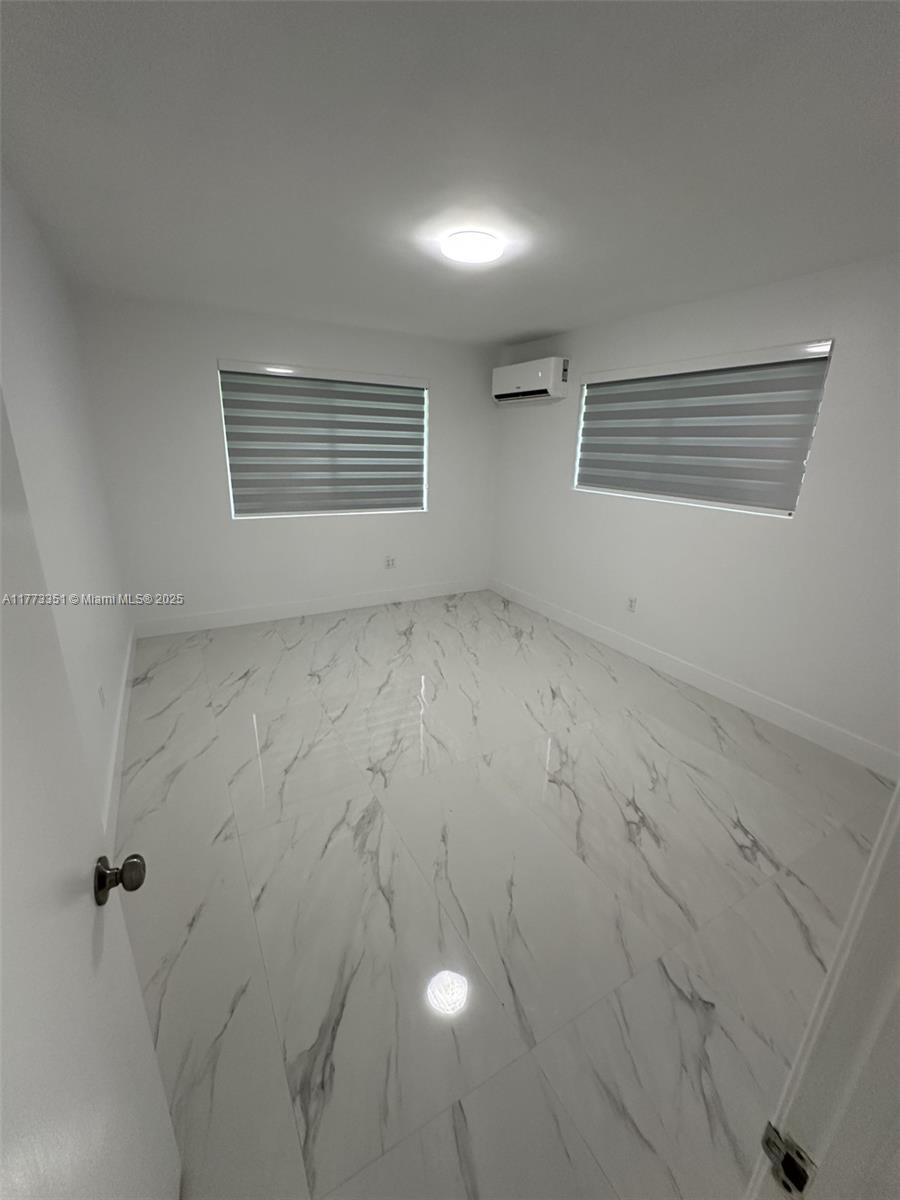 530 Santander Ave # 5