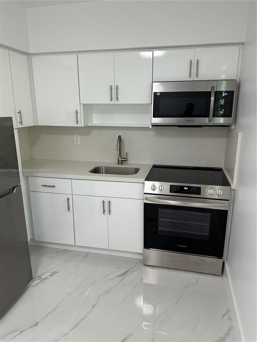 530 Santander Ave # 5