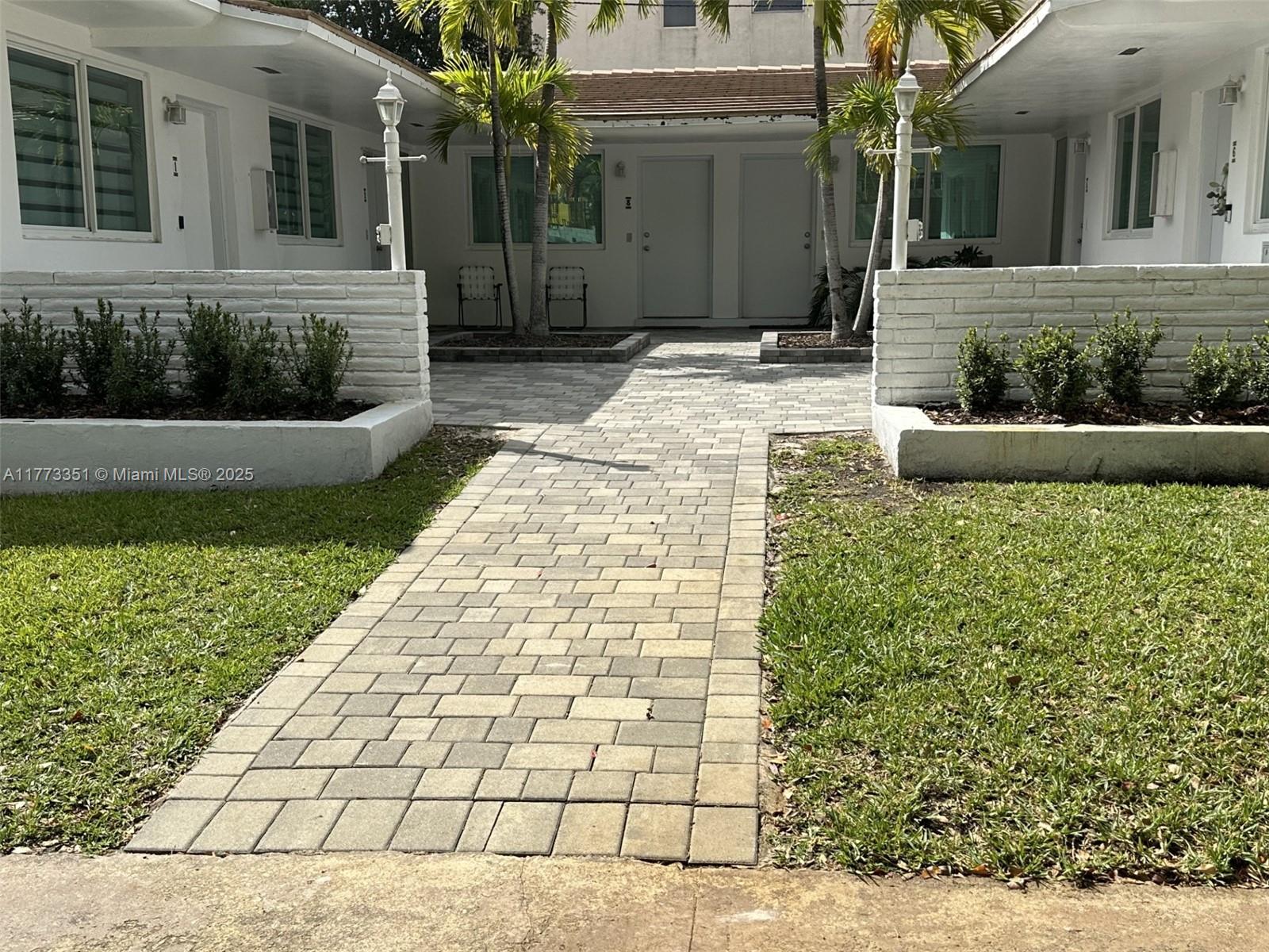 530 Santander Ave # 5