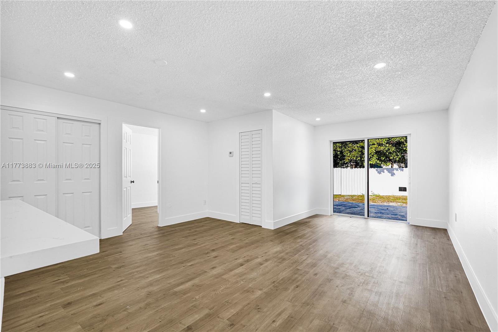 3927 NW 207th St Rd