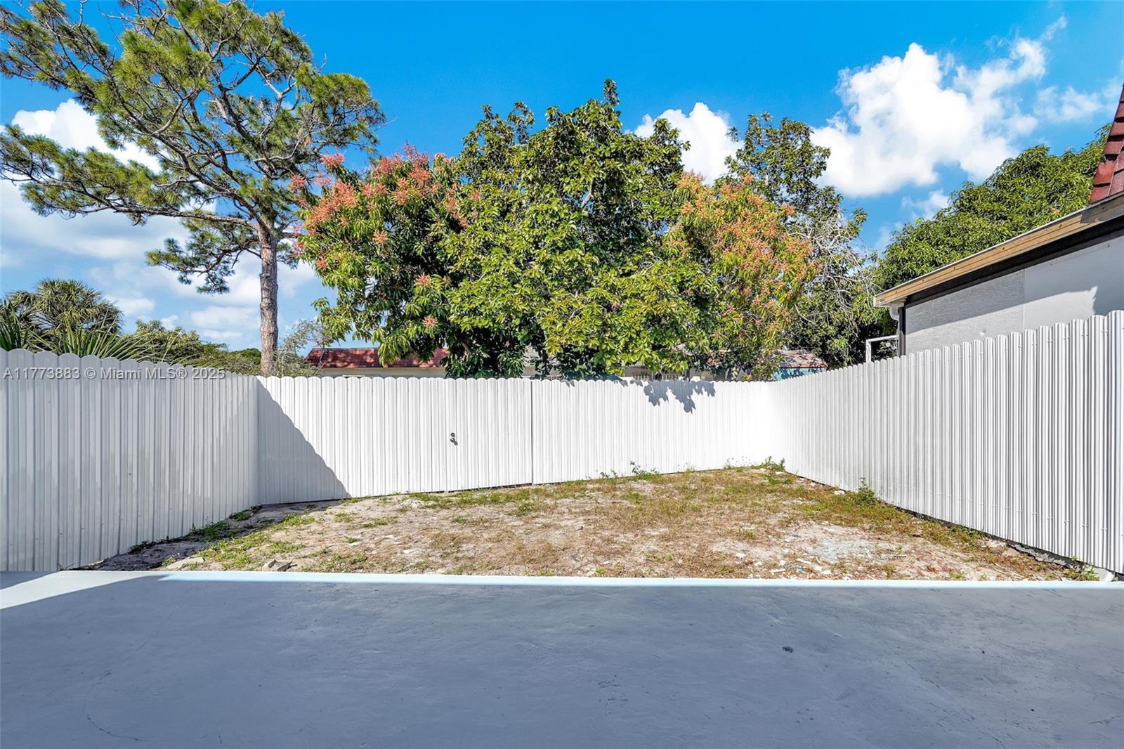 3927 NW 207th St Rd