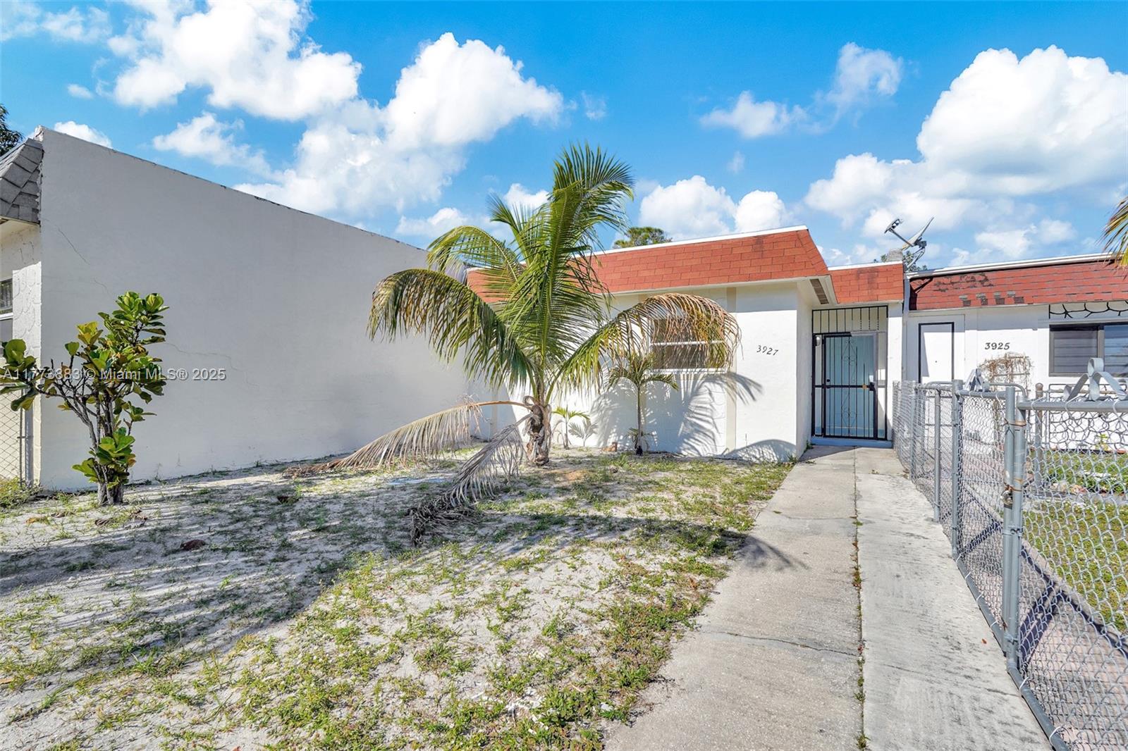 3927 NW 207th St Rd