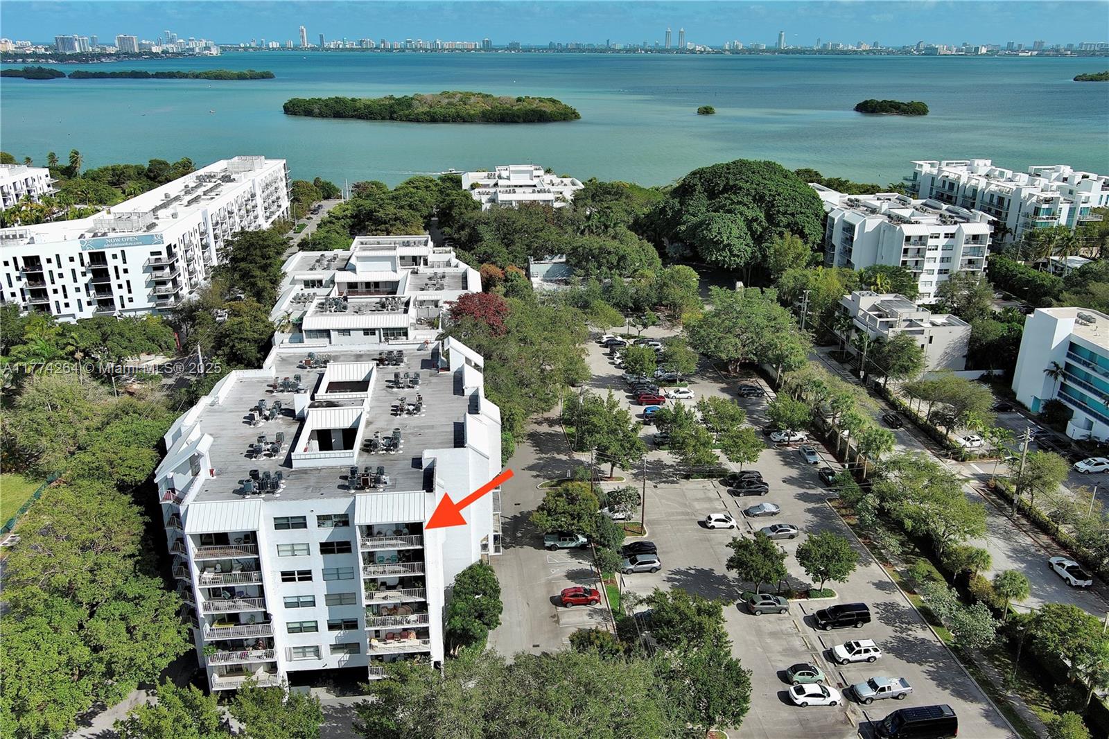 650 NE 64th St Unit: GPH8