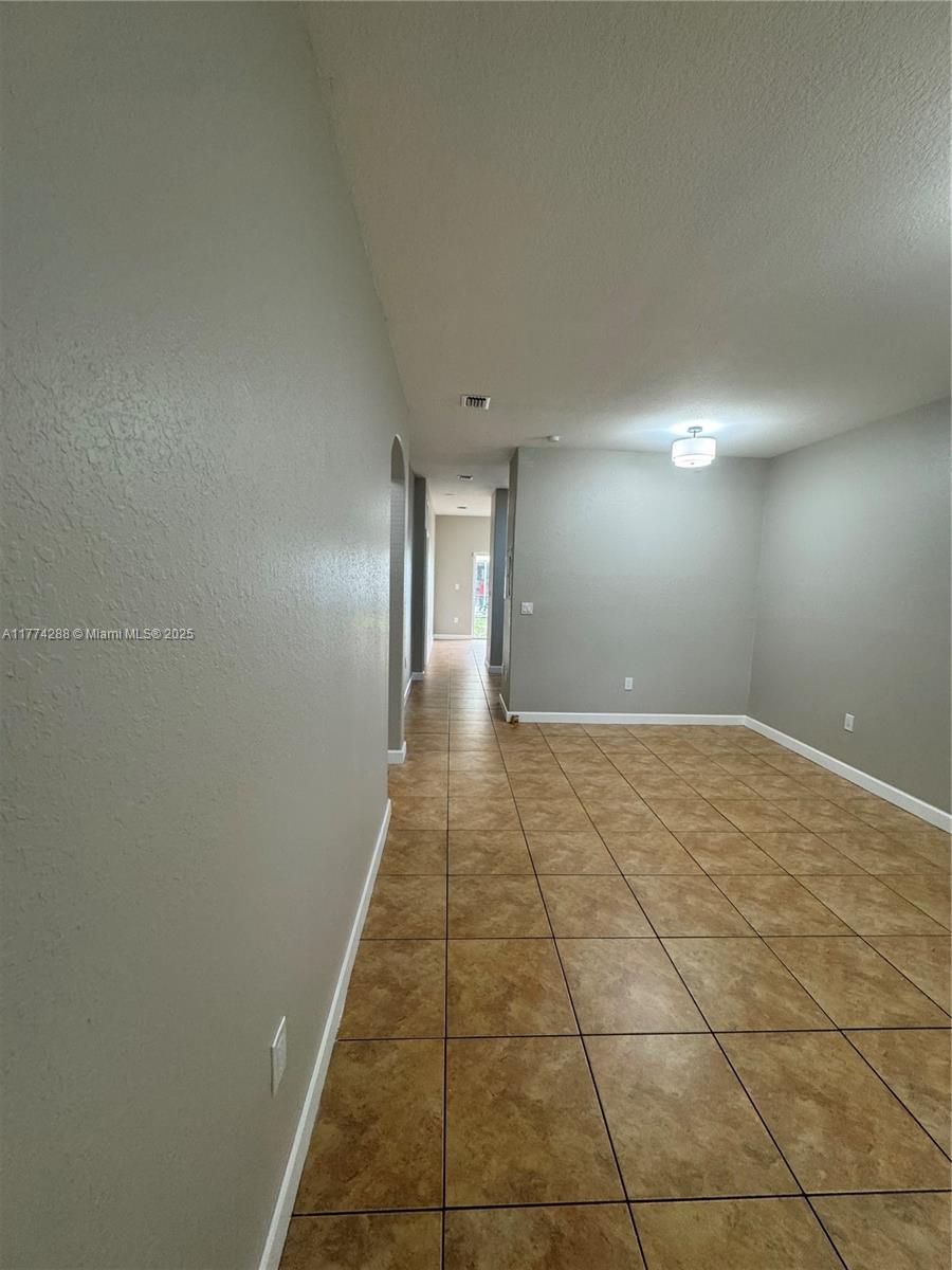 1661 SE 29th Ct # 108