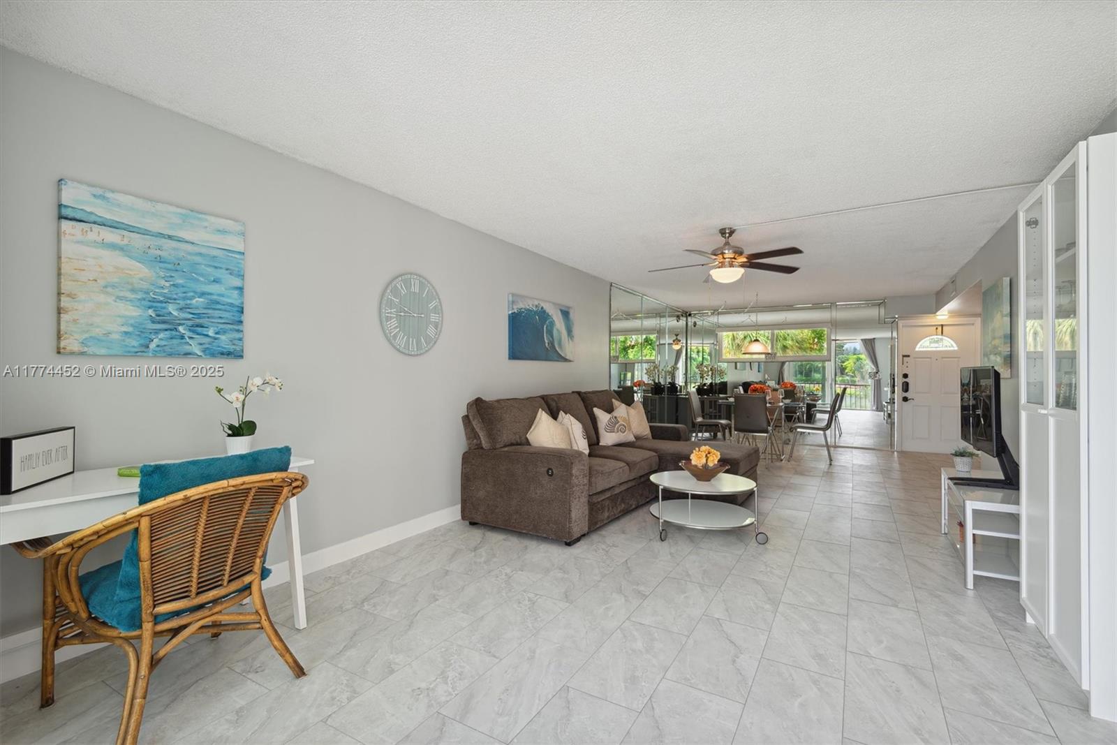 9400 N Hollybrook Lake Dr # 206 Unit: 6-206