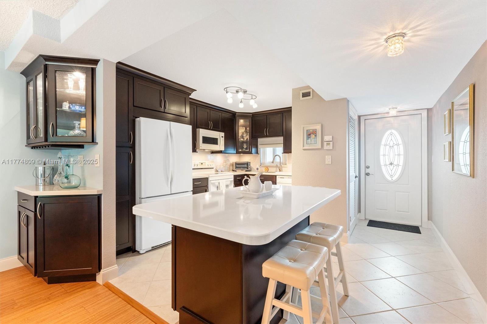 8990 S Hollybrook Blvd # 210