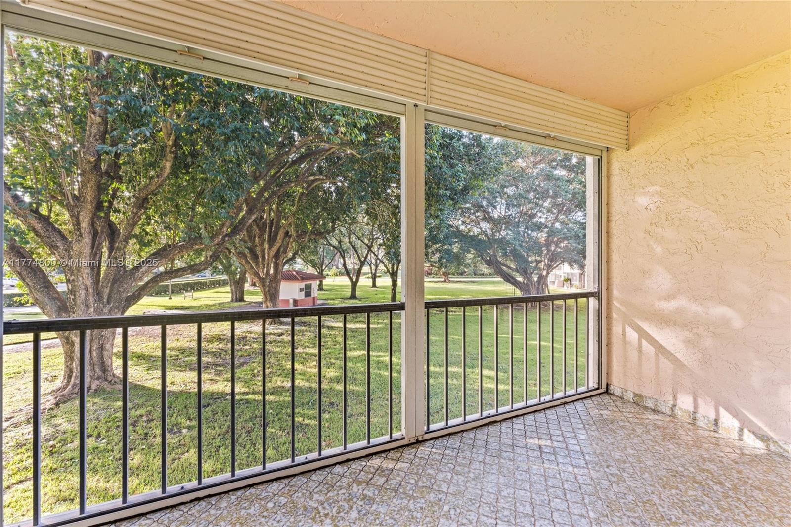 8990 S Hollybrook Blvd # 210
