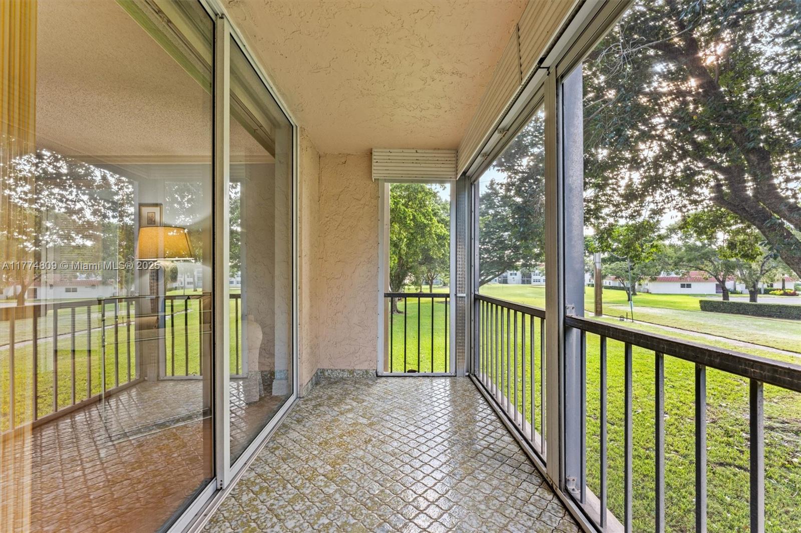 8990 S Hollybrook Blvd # 210