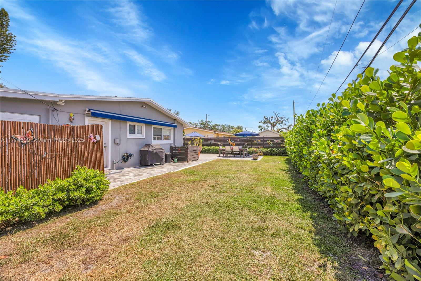 1900 SW 70th Ave