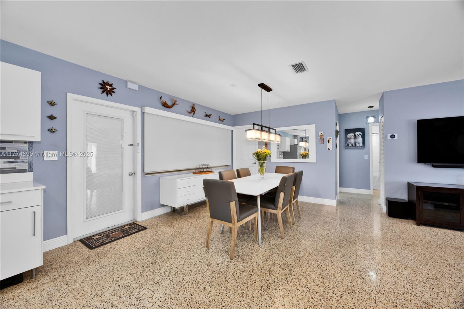 1900 SW 70th Ave